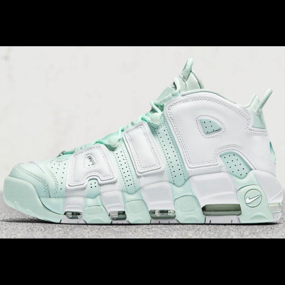Nike women’s uptempo